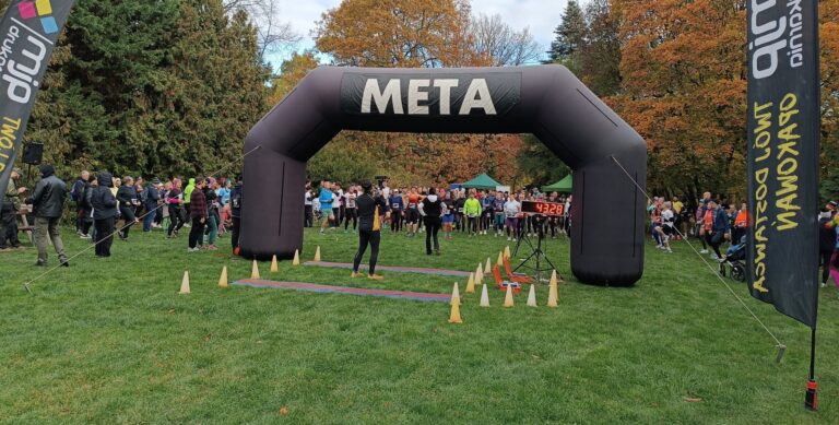 Relacja z Botanicznej Piątki Poznań 2025 – jesienna edycja. Wyniki i zdjęcia