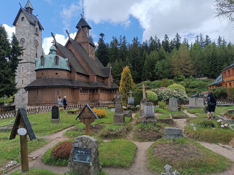 Świątynia Wang w Karpaczu: zwiedzanie, bilety, godziny otwarcia i dojazd